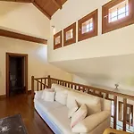 ヴィラ Pera *